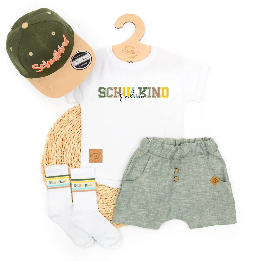 Outfit Jungs | Schulkind Schulanfang 2026 | oliv | personalisierbar