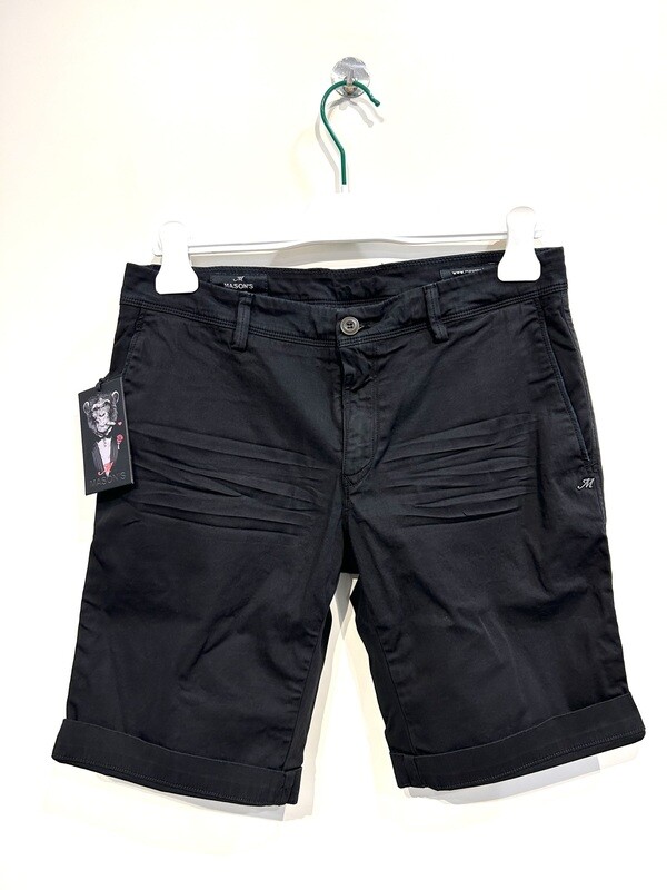 Bermuda chinos di cotone strech lavato, slim fit. Col. Nero