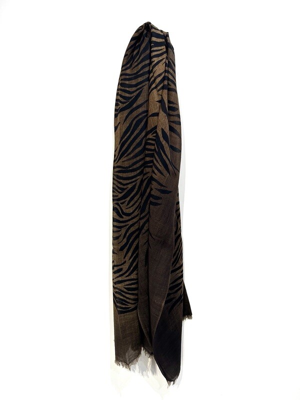 Pashmina in garza di cachemire effetto zebrata. Col. Tabacco nero