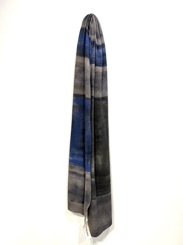 Sciarpa in maglia di cashmere dipinta a mano. Col. Fantasia