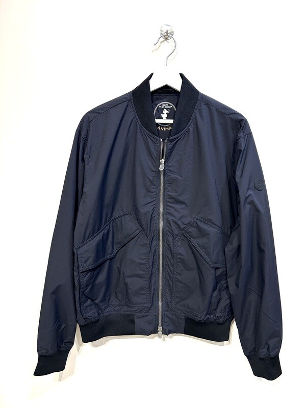 Bomber in nylon riciclato leggero Animal free. Col. Nero