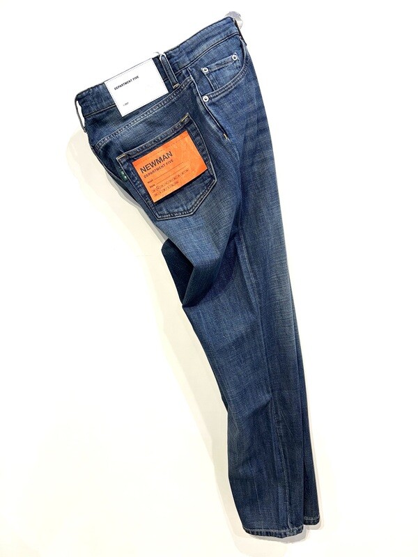 Jeans in denim fermo, tela morbida e leggera. Col. Bleu Medio
