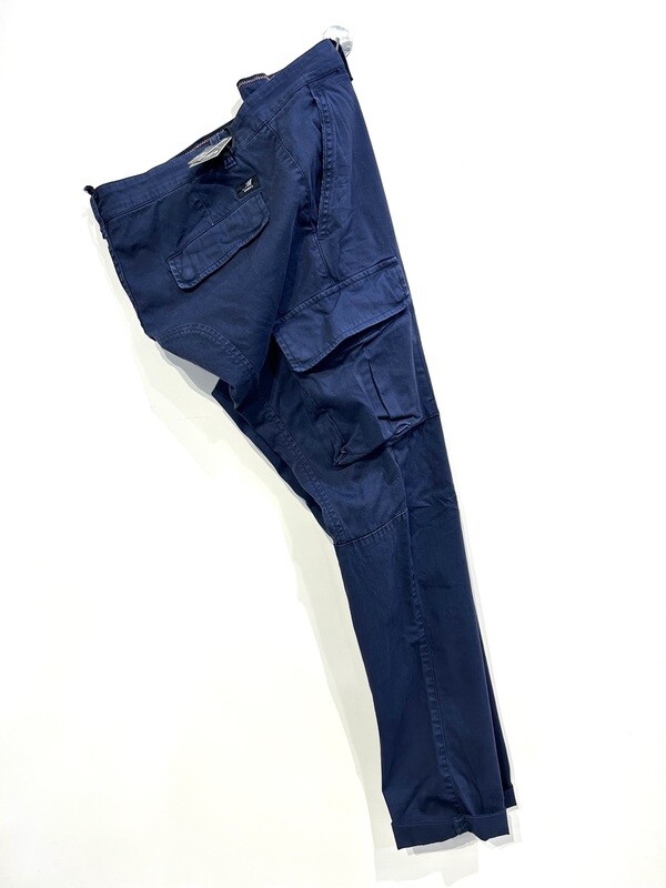 Panta cargo in cotone elasticizzato. Col. Blu aperto
