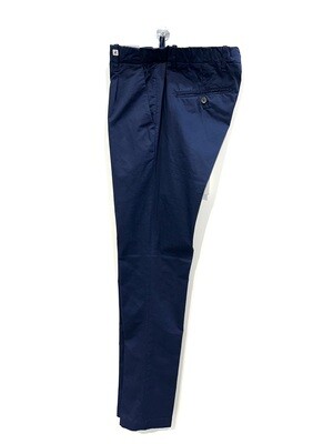 Pantalone in gabardina elasticizzata lavata. Col. Blu Navy