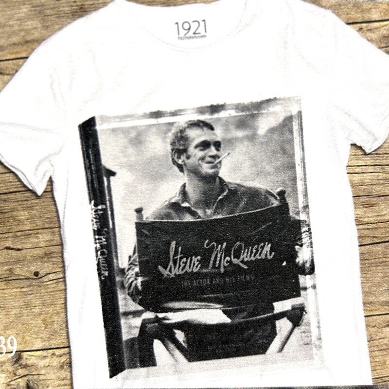 Tshirt in cotone stampa Steve regista. Col. Bianco