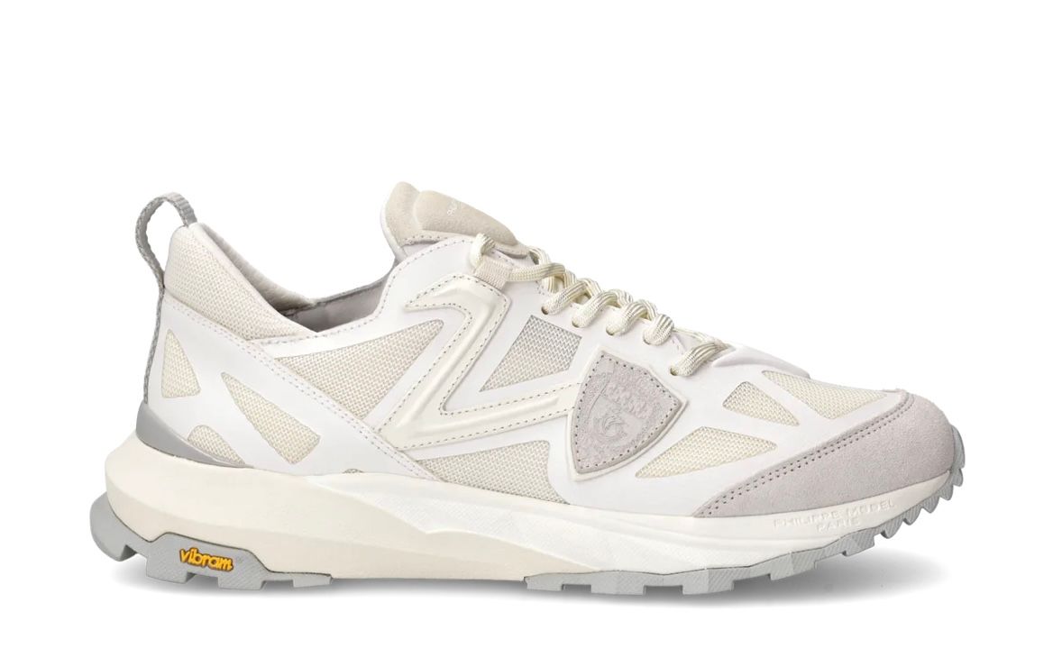 Sneaker running tomaia in mesh tessuto tecnico con applicazioni termosaldate gommate. Col. Off White