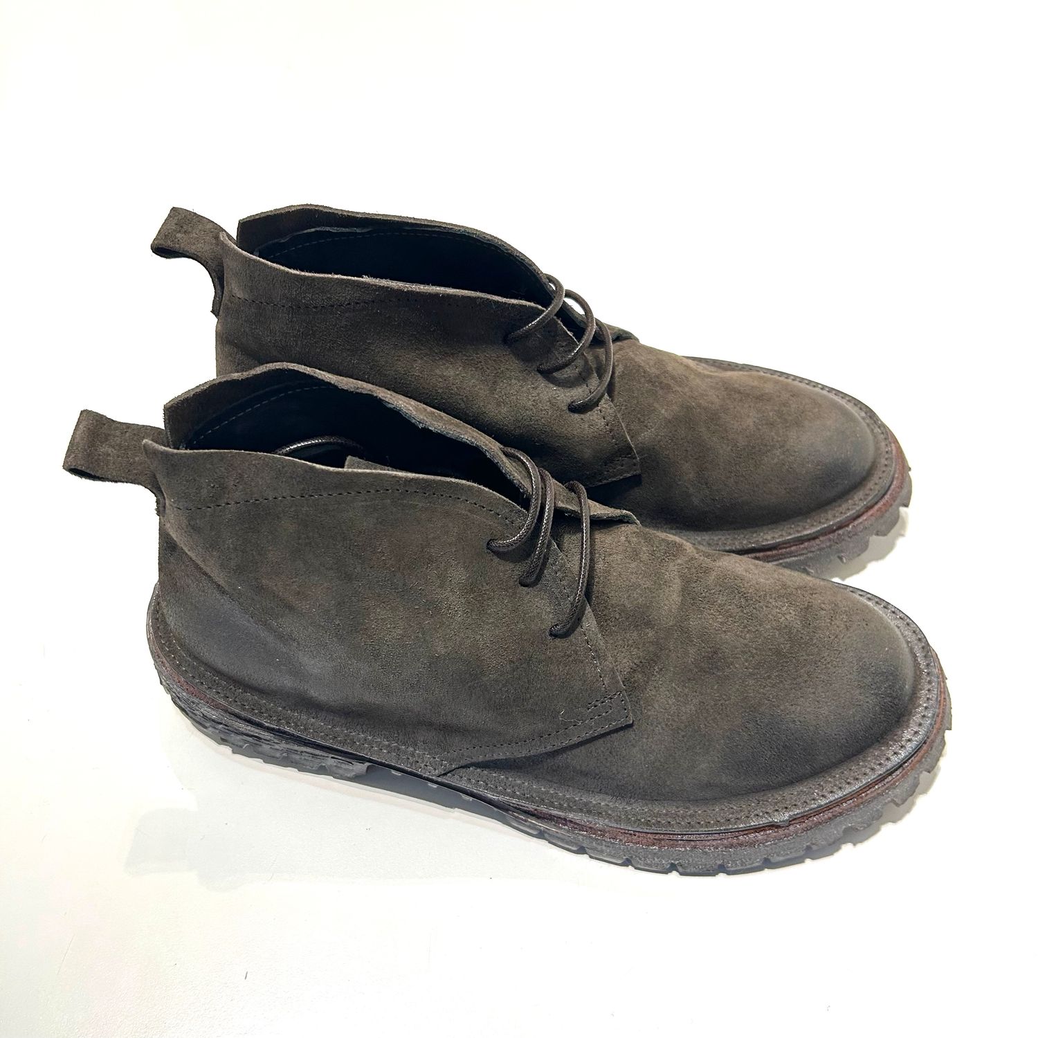 Scarpa Clark in suede effetto vintage. Col. Testa Moro