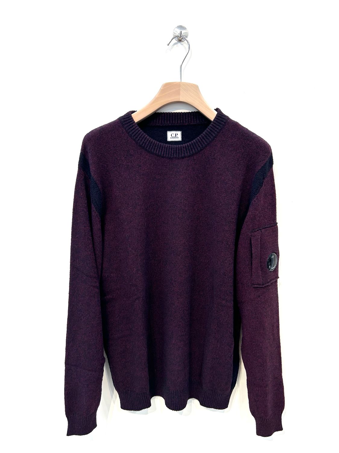 Maglia girocollo in Lambswool vanise’ . Col. Melanzana