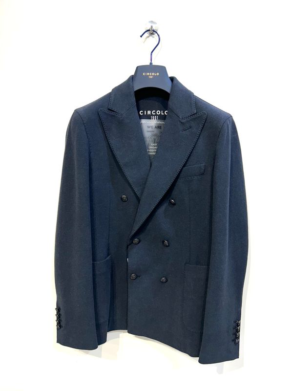 Giacca doppio petto punta a lancia, cashmere touch in cotone tinto. Col. Lavagna