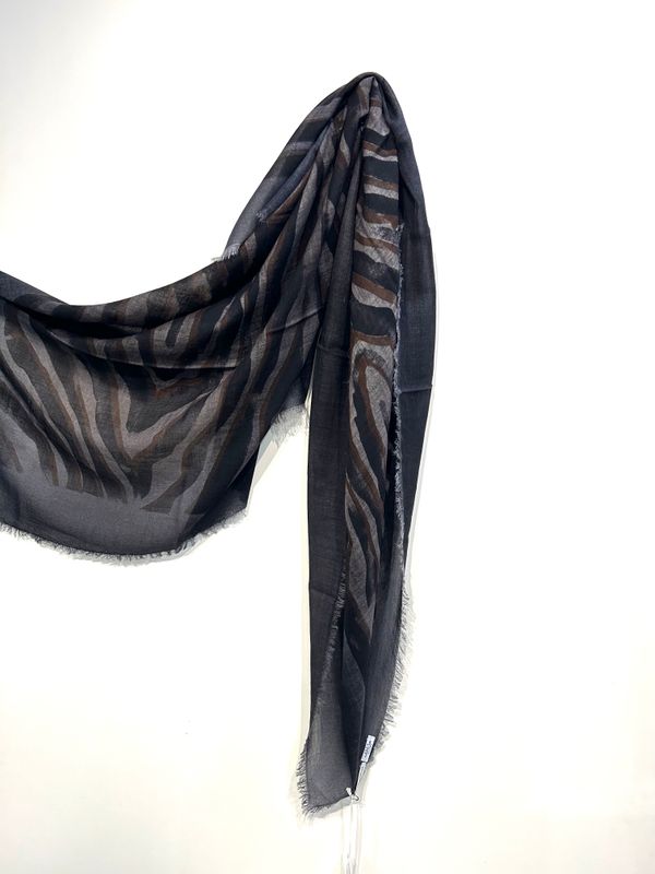Pashmina in garza di cashmere aerografato, effetto zebrato. Col. Neo / Marron / Grigio