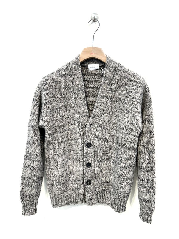 Cardigan con bottoni in merinos cashmere e nylon muline’. Col. Taupe