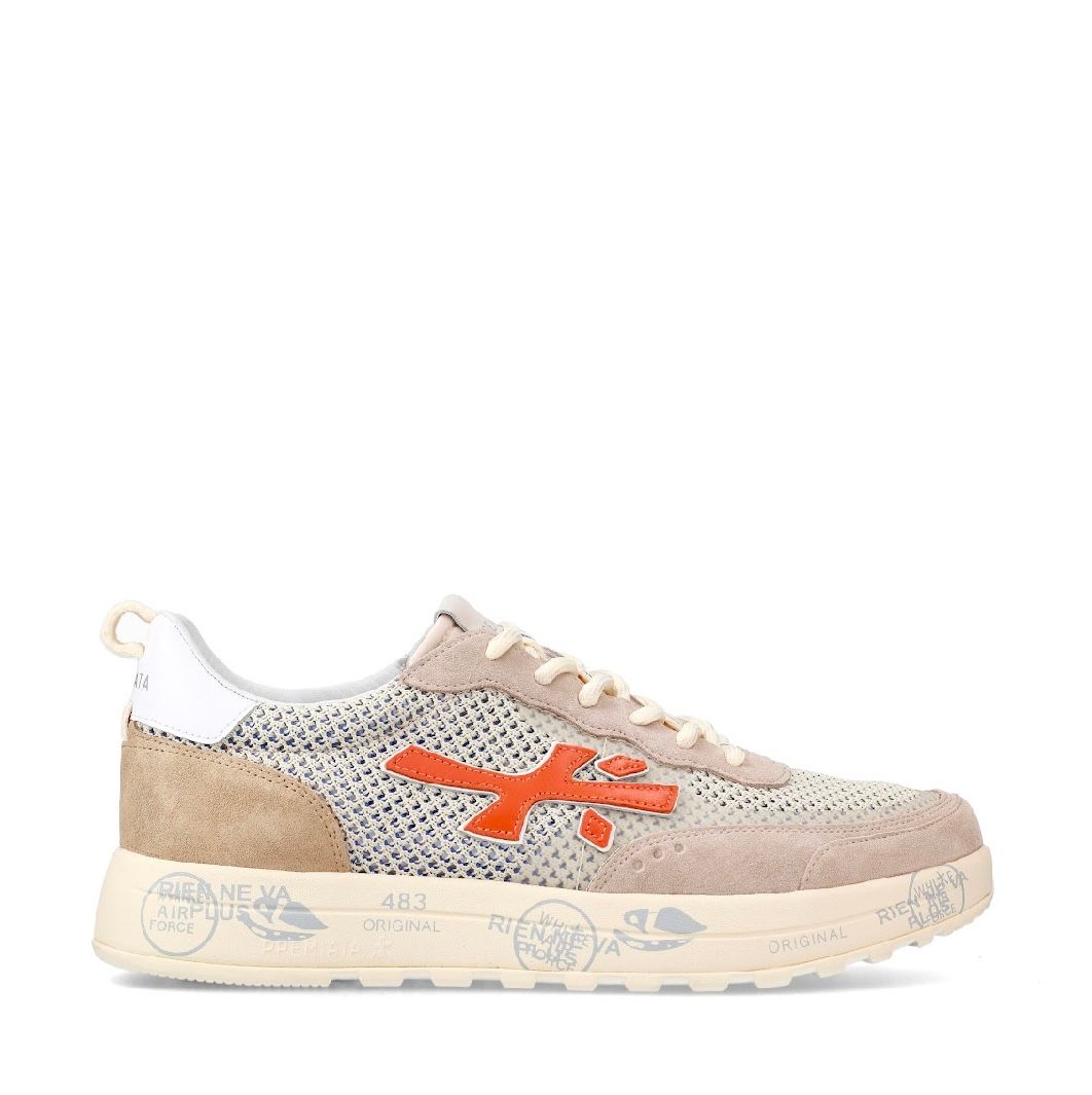 Sneaker in suede e retina tecnica traforata fondo cassetta. Col. Sabbia / Arancio