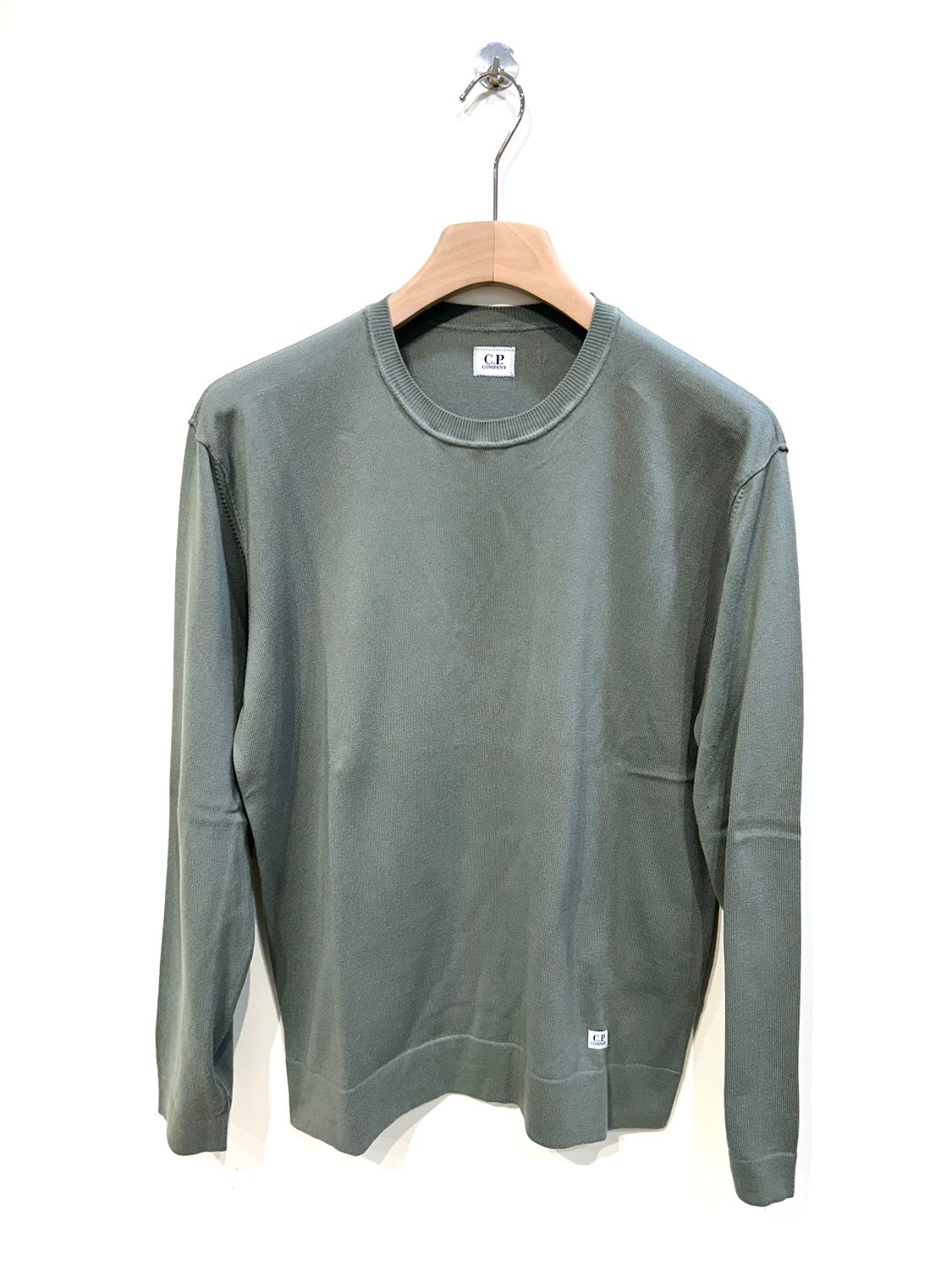 Maglia girocollo in cotone. Col. Salvia
