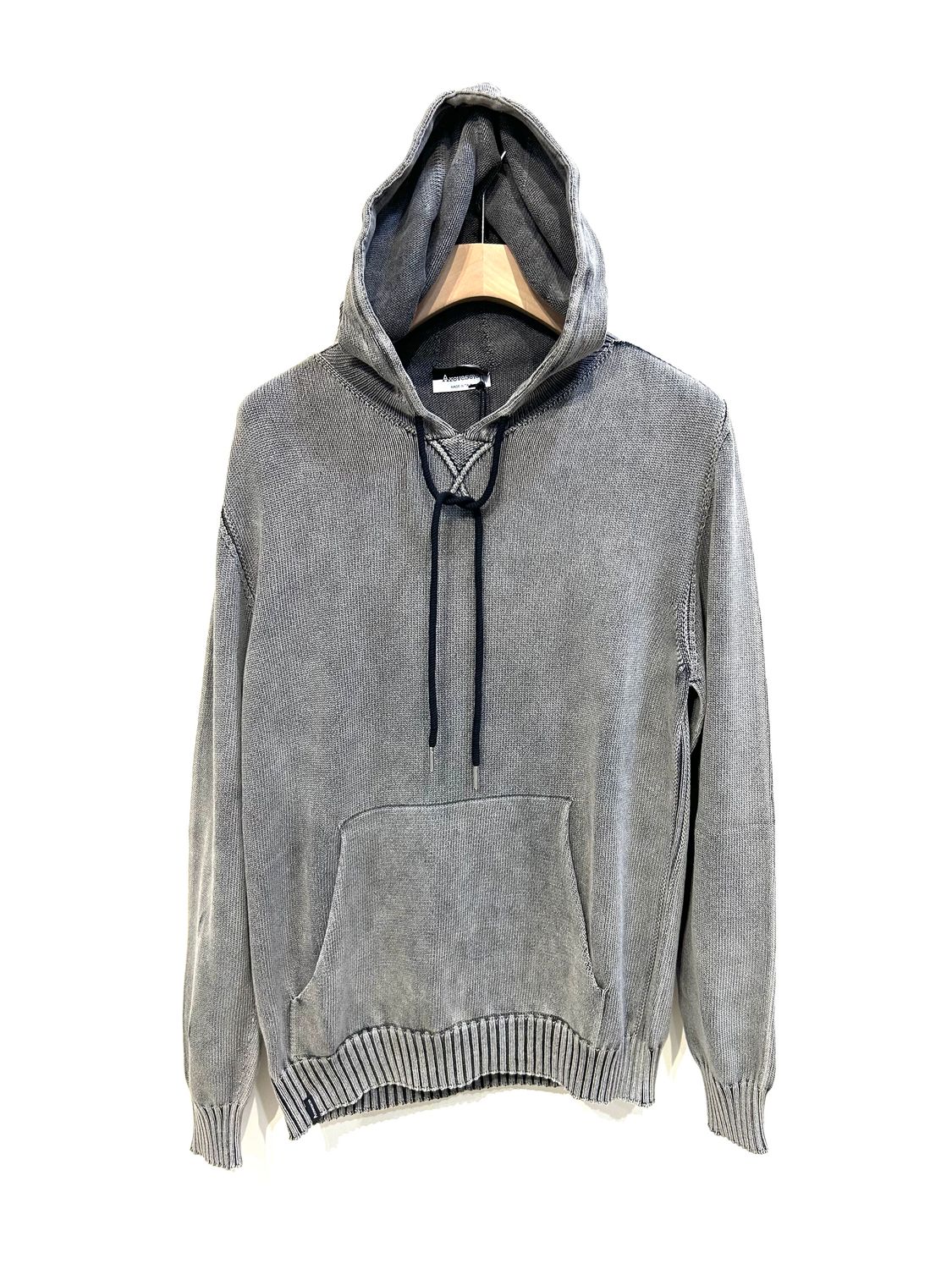 Maglia con cappuccio in cotone trattamento artigianale aerografo. Col grigio ferro