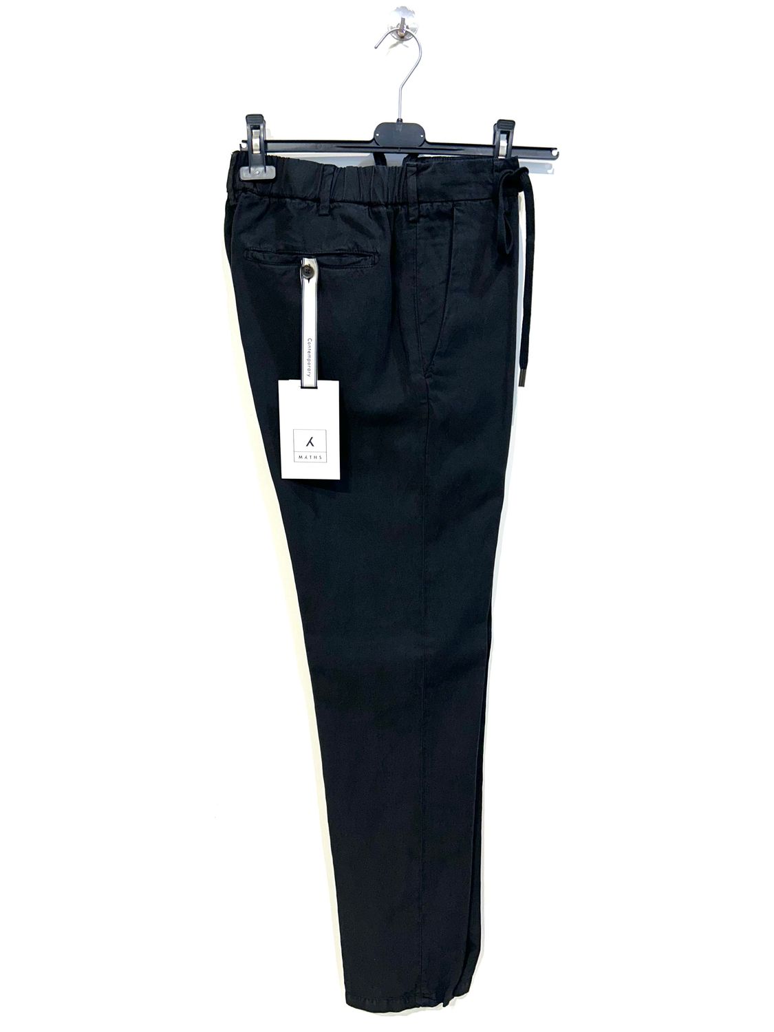 Pantalone in lyocel cotone e lino con coulisse. Col.  Nero