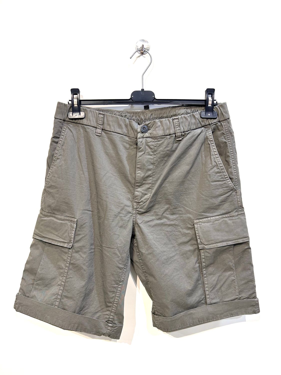 Bermuda cargo in cotone relaxed fit. Col. Militare