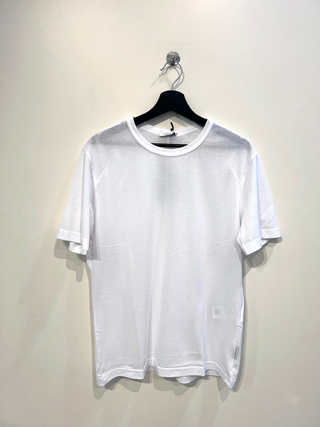 Tshirt in piquet di cotone ultra light. Col. Bianco