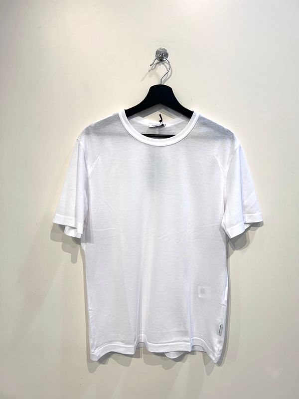 Tshirt in piquet di cotone ultra light. Col. Bianco
