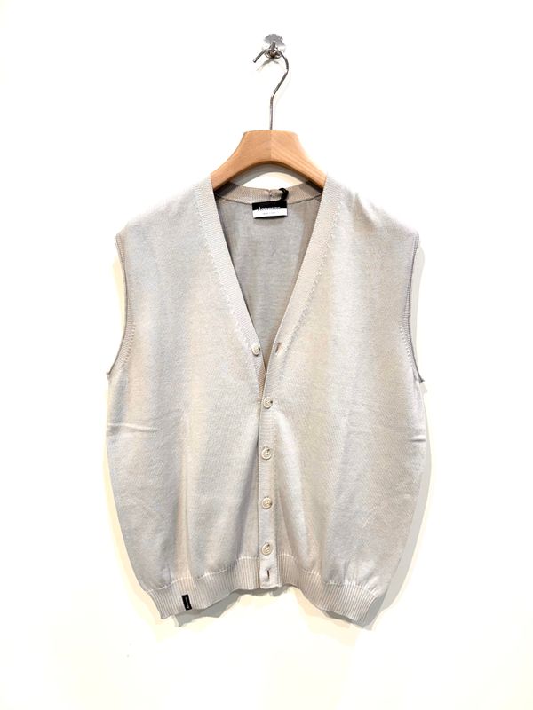 Cardigan smanicato con bottoni trattamento artigianale aerografo sfumato. Col. Stucco