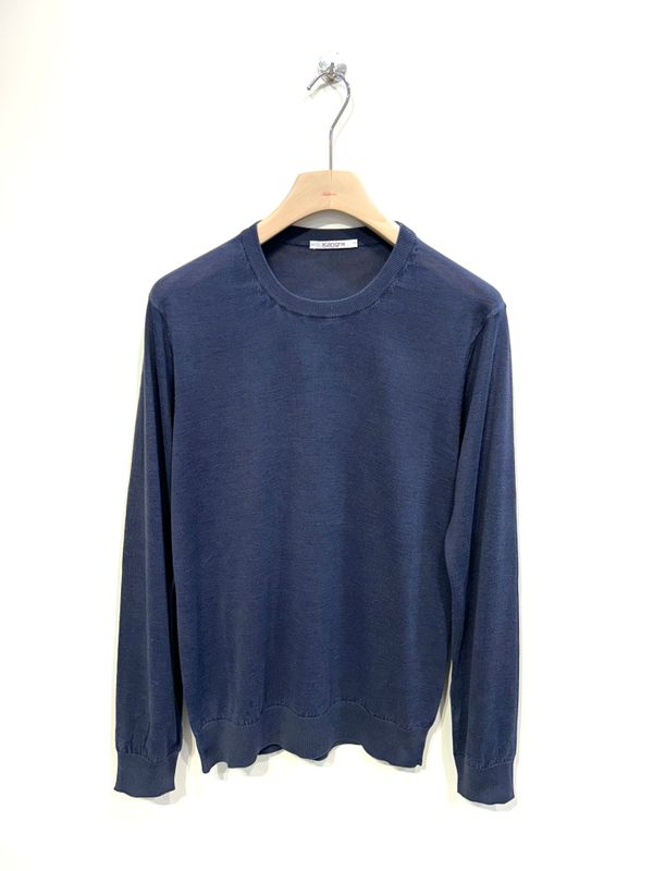 Maglia girocollo in seta e cashmere, tratta,e to artigianale, tintura frost. Col. Blu Polvere