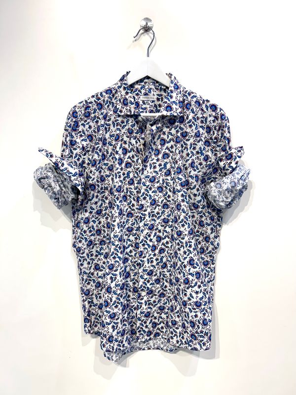 Camicia mussola di cotone leggero, stampa fiori. Col. Fantasia Latte Bleu bruciato