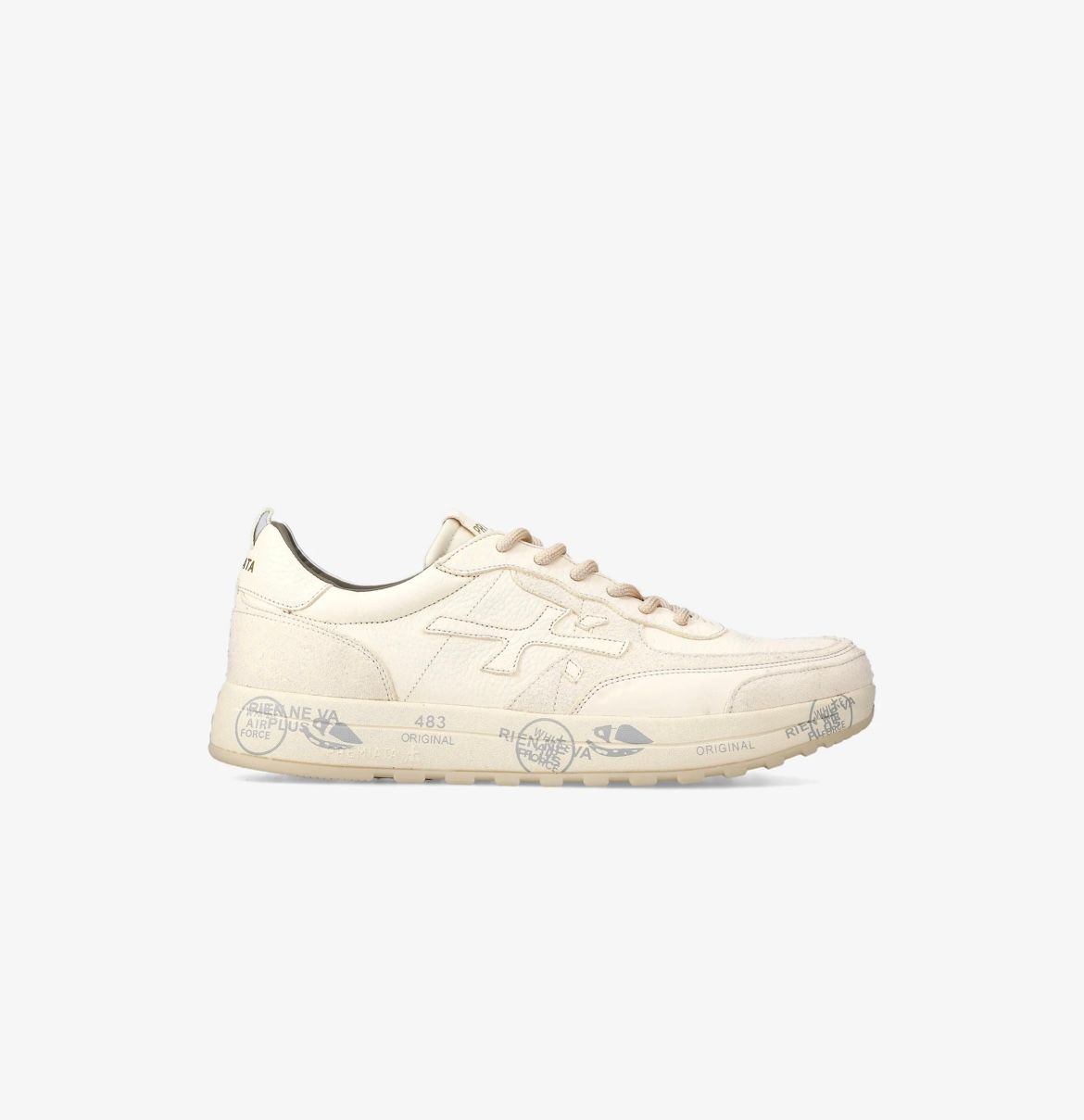 Sneaker color block, bimateriale pelle di cervo morbidissima e suede, suola micro light. Col. Burro