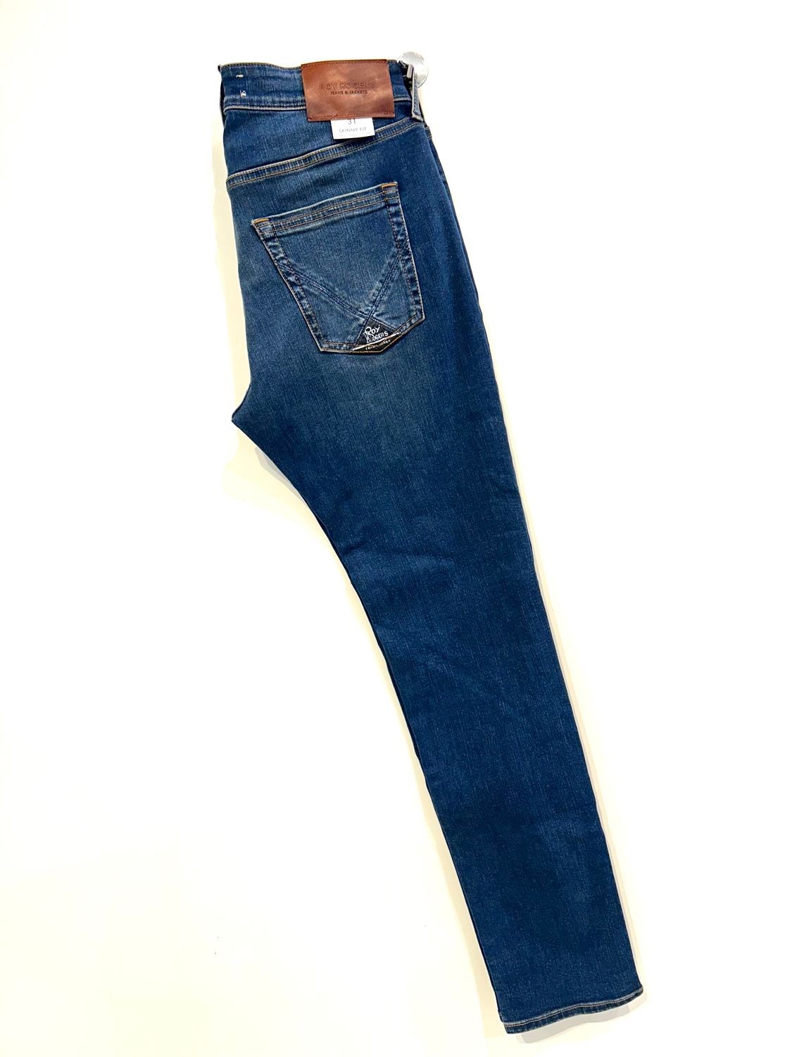 Jeans tela elasticizzata effetto vintage, skinny fit. Col. Bleu scuro