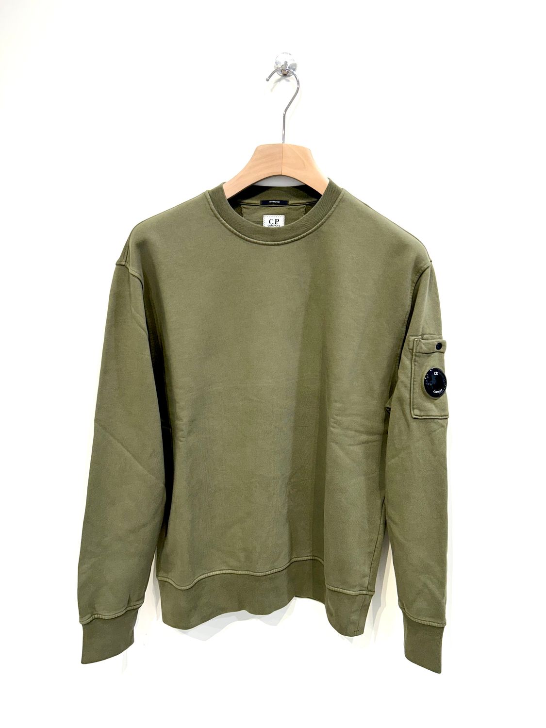 Felpa girocollo in fleece garzato e smerigliato, tintura dyed. Col. Verde Oliva
