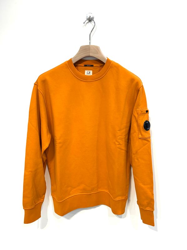 Felpa girocollo in fleece garzato e smerigliato, tintura dyed. Col. Zucca