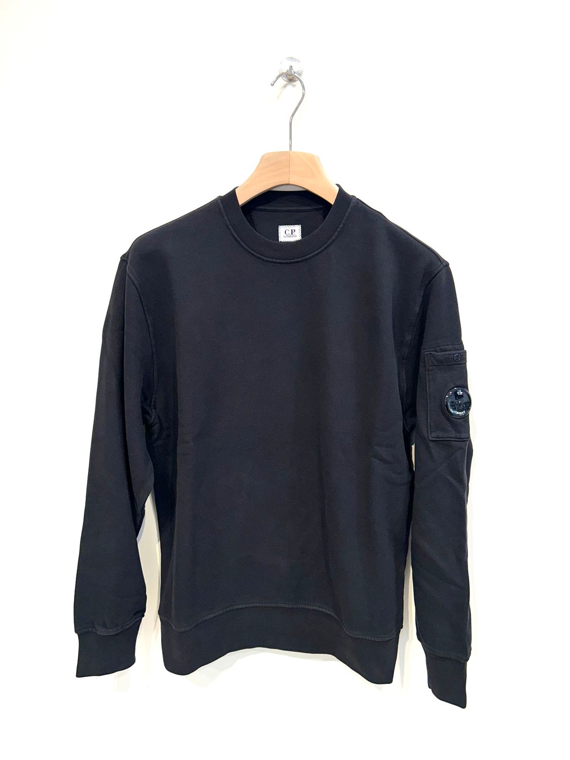 Felpa girocollo fleece garzata e smerigliata. Col. Nero