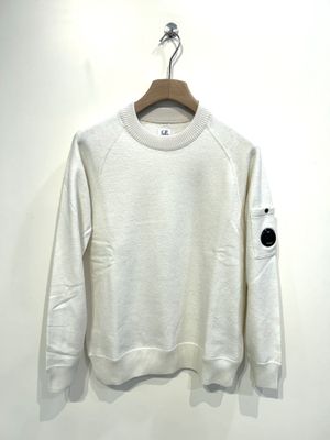 Maglia girocollo in lana e cotone infeltrita. Col. Gesso