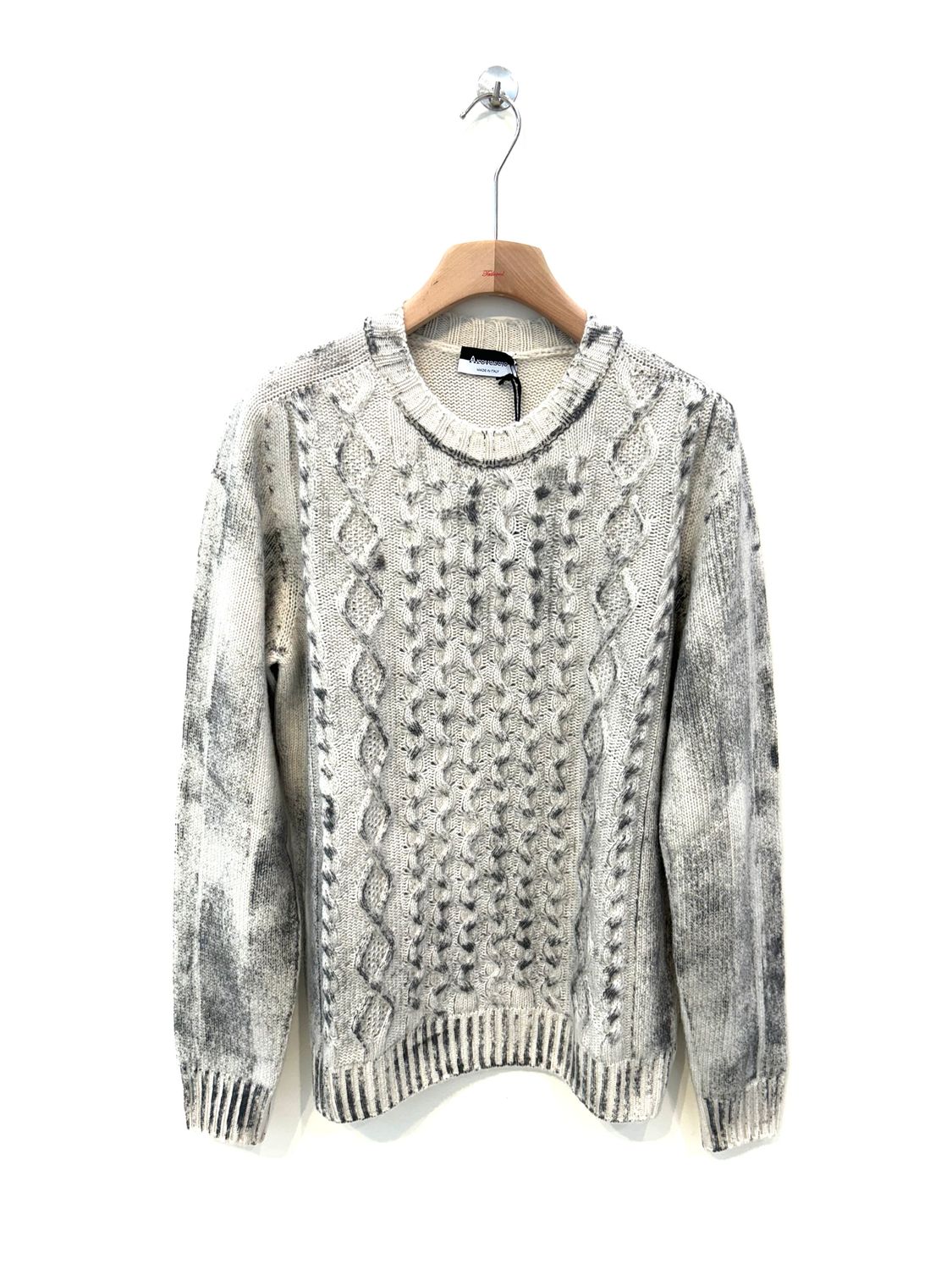 Maglia girocollo calata in lana e cashmere, multipunti, reversibile, trattamento artigianale rullata a mano. Col. Cocco