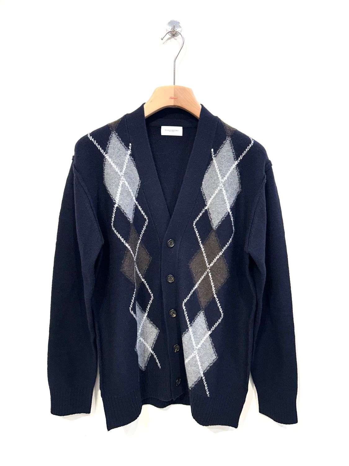 Cardigan con bottoni in lana , rombi intarsio a rovescio. Col. Bleu navy