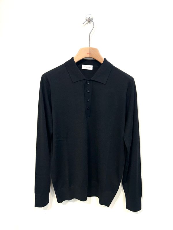 Polo in lana merinos 4 bottoni. Col. Nero