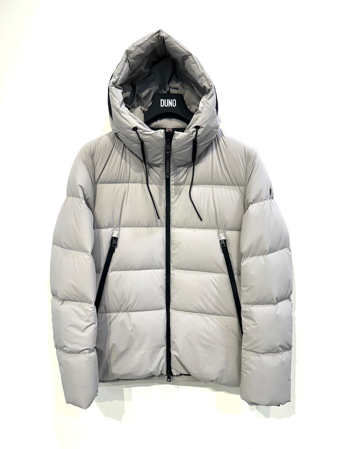 Piumino ( packable) in tessuto tecnico bi-strech. Col. Ghiaccio