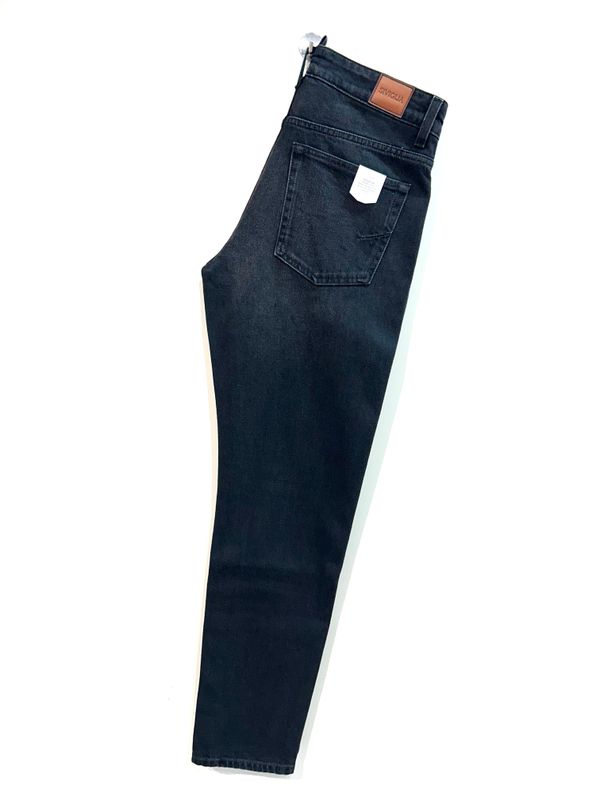 Jeans denim elasticizzato, effetti vintage. Col. Nero Antracite