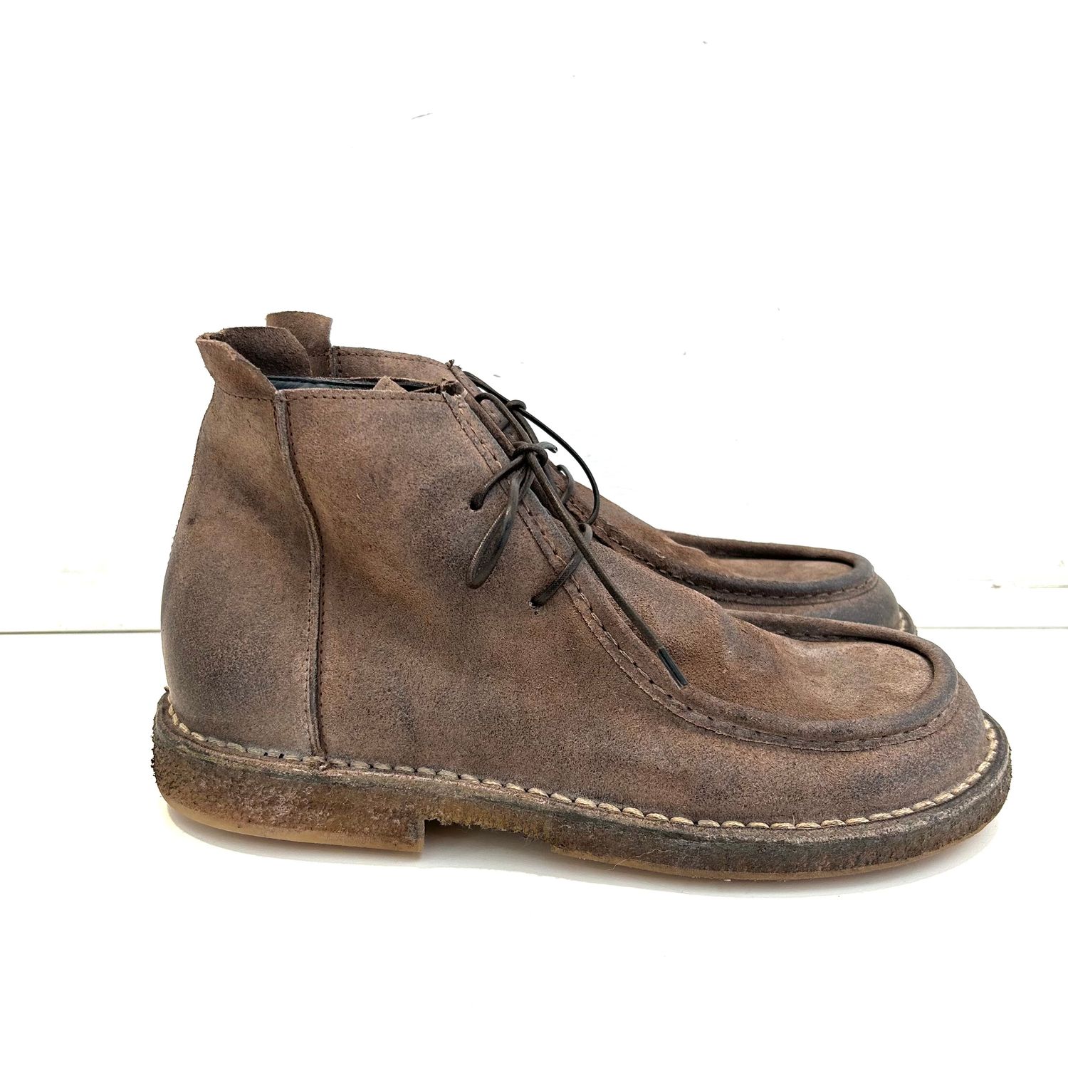 Stivaletto paroboot in crosta effetto vintage. Col. Tortora scuro