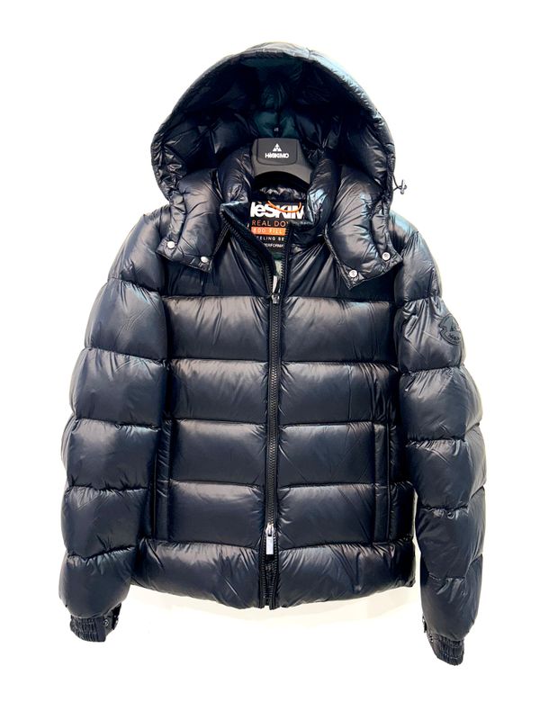 Piumino trapuntato in nylon lucido. Col. Nero