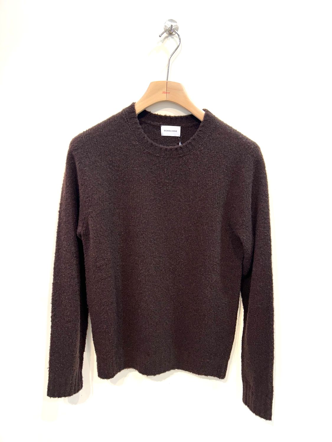 Maglia Girocollo in lana e cashmere riciclato effetto “ Puffed “. Col. Cioccolato