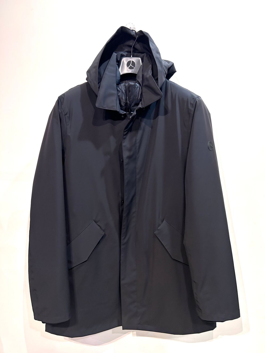 PEOPLE of SHIBUYA Parka corto in nylon opaco, interno staccabile. Col. Nero