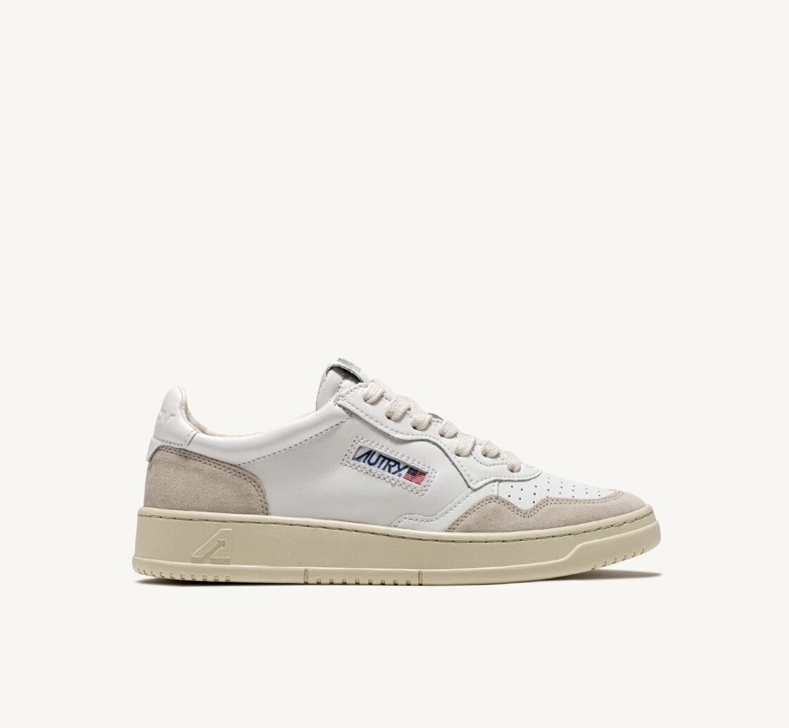 Sneaker Autry ispirata ai modelli vintage anni 80. Col. Bianco - Sabbia   NEW SPRING SUMMER 2026