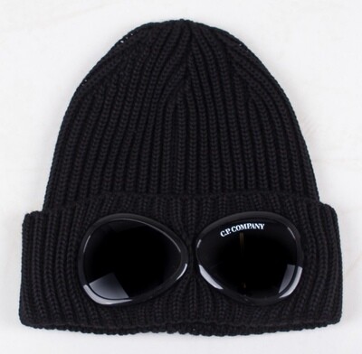 CP COMPANY Cuffia in lana merino a costine. Col. Nero