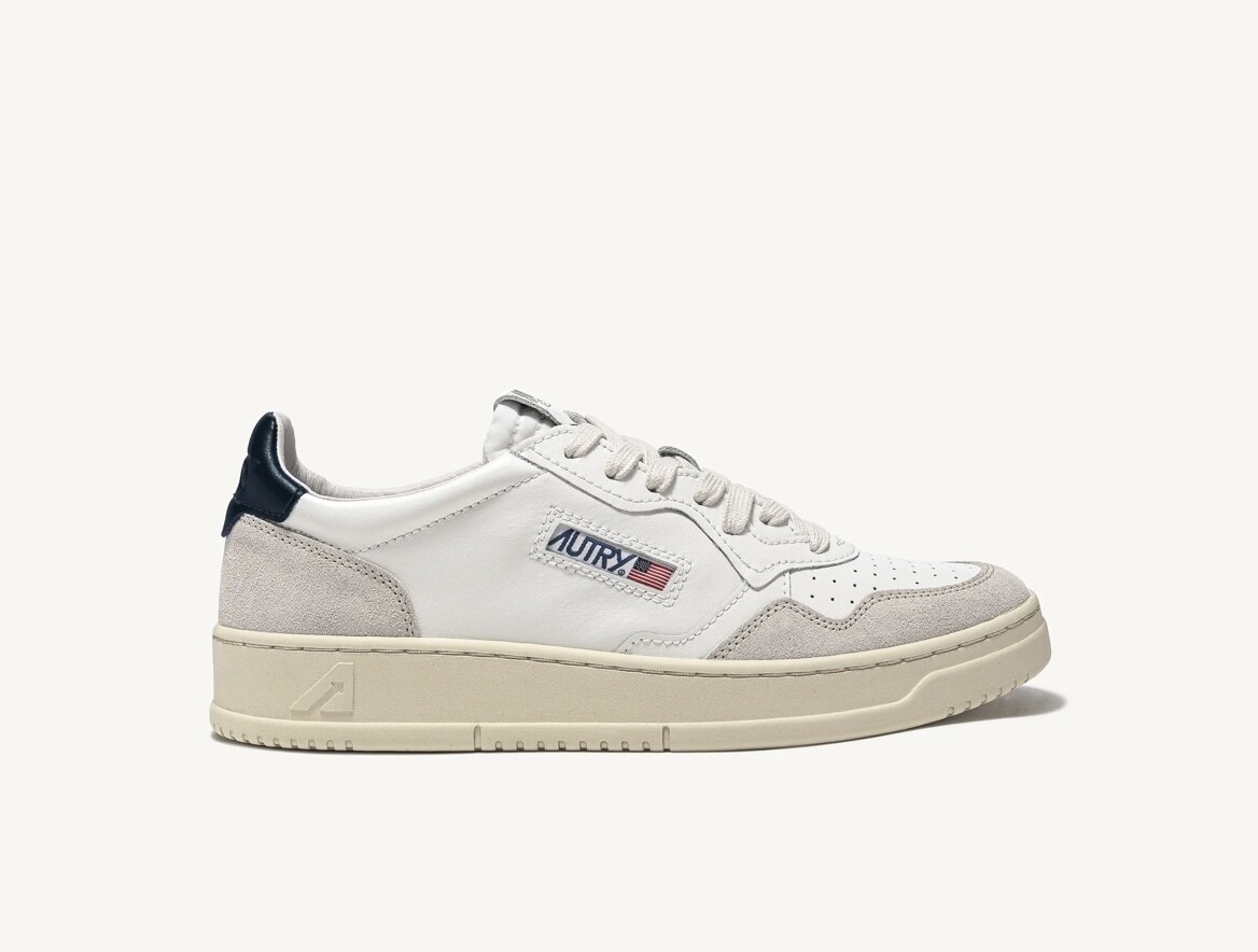 Sneaker Autry ispirata ai modelli vintage anni 80. Col. Bianco - Bleu  NEW SPRING SUMMER 2026