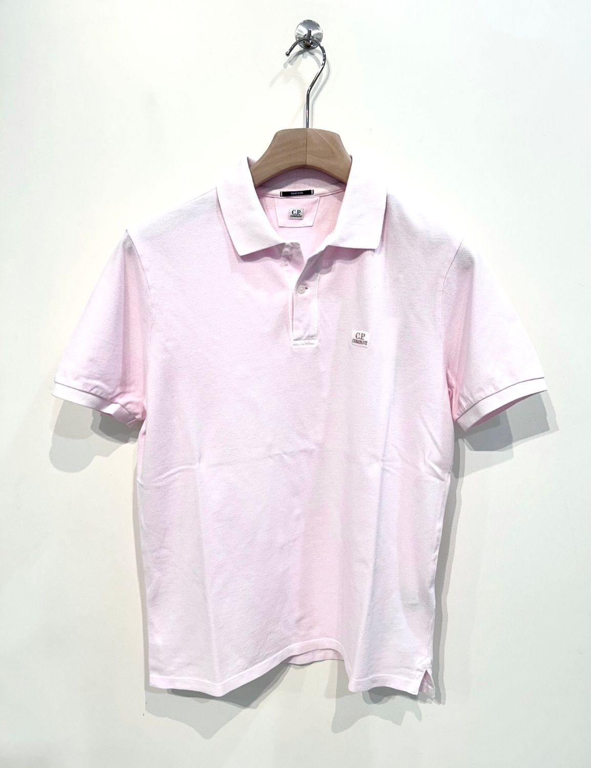 Polo manica corta in piquet di cotone tintura resist dyed. Col. Cipria