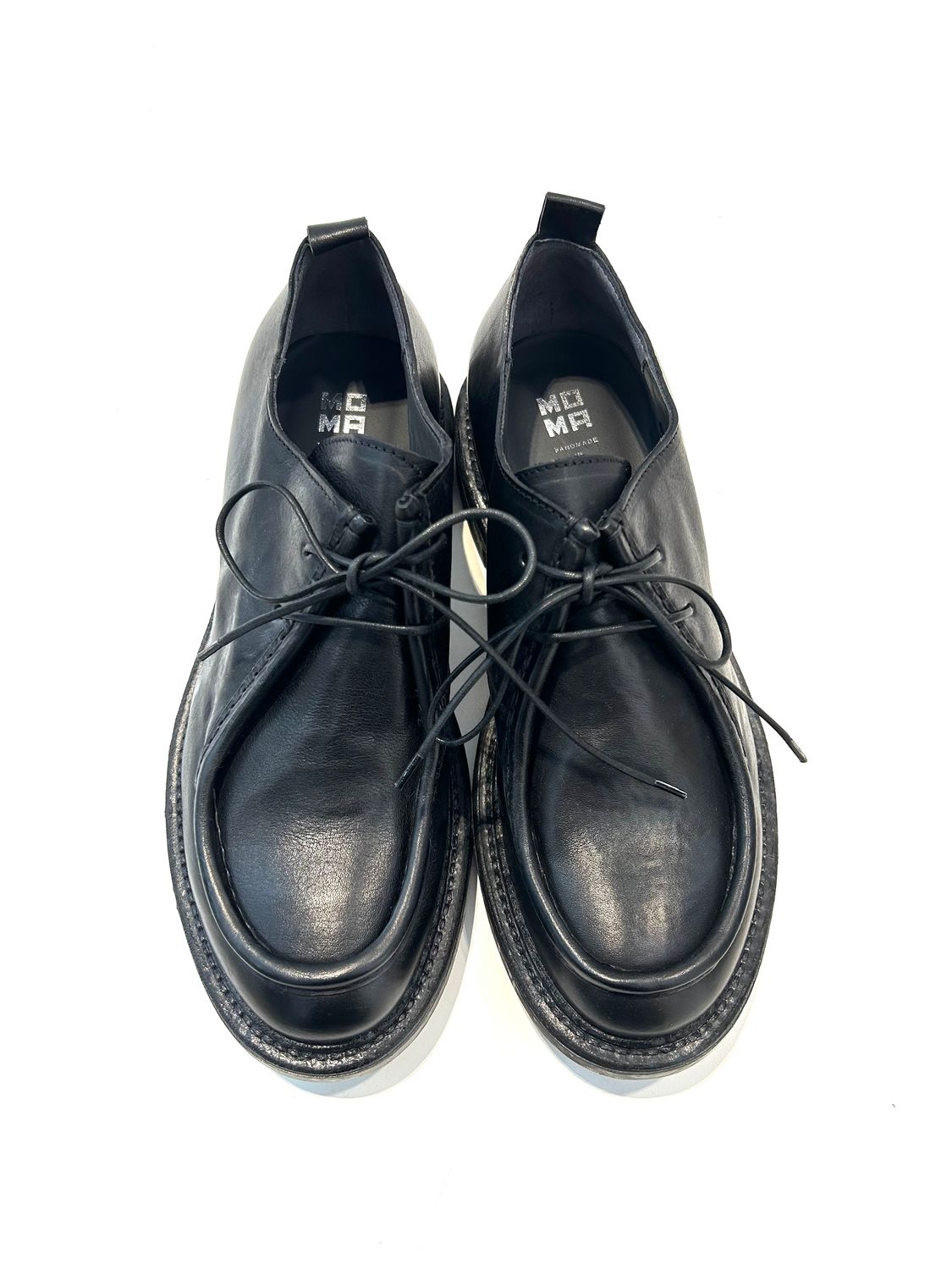 Scarpa pelle stringata paraboot effetto heritage. Col. Nero