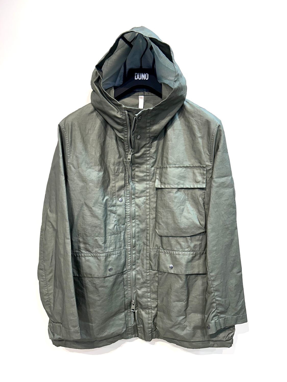 Parka mulipocket in tela ramiè e microfibra . Col. Salvia