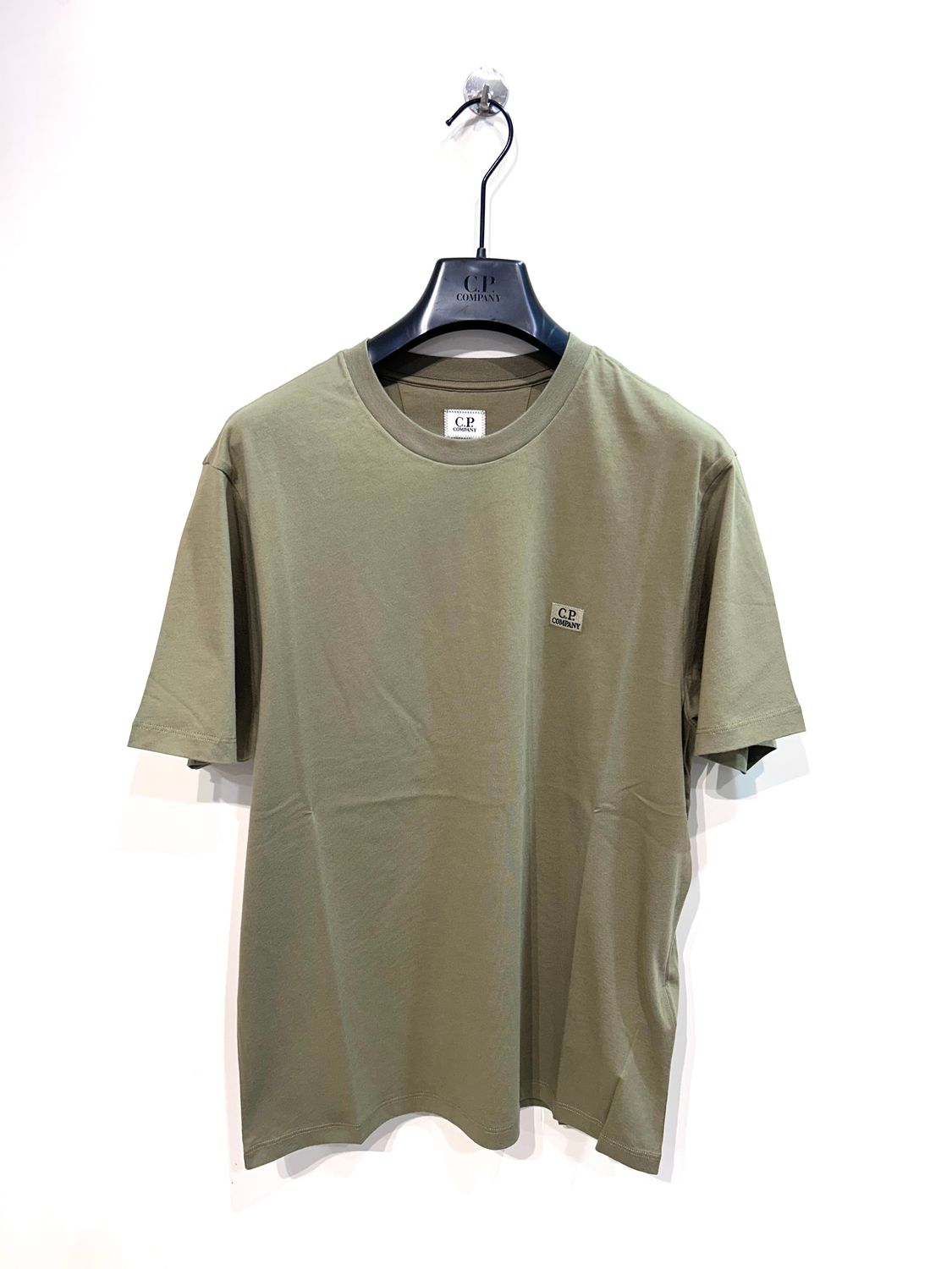 T-shirt manica corta in Jersey di cotone, patch ricamato sul petto. Col. Militare