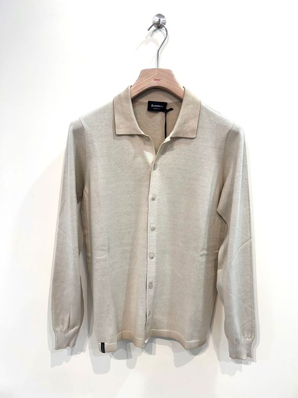 Camicia calata in cotone, trattamento Wave. Col. Naturale