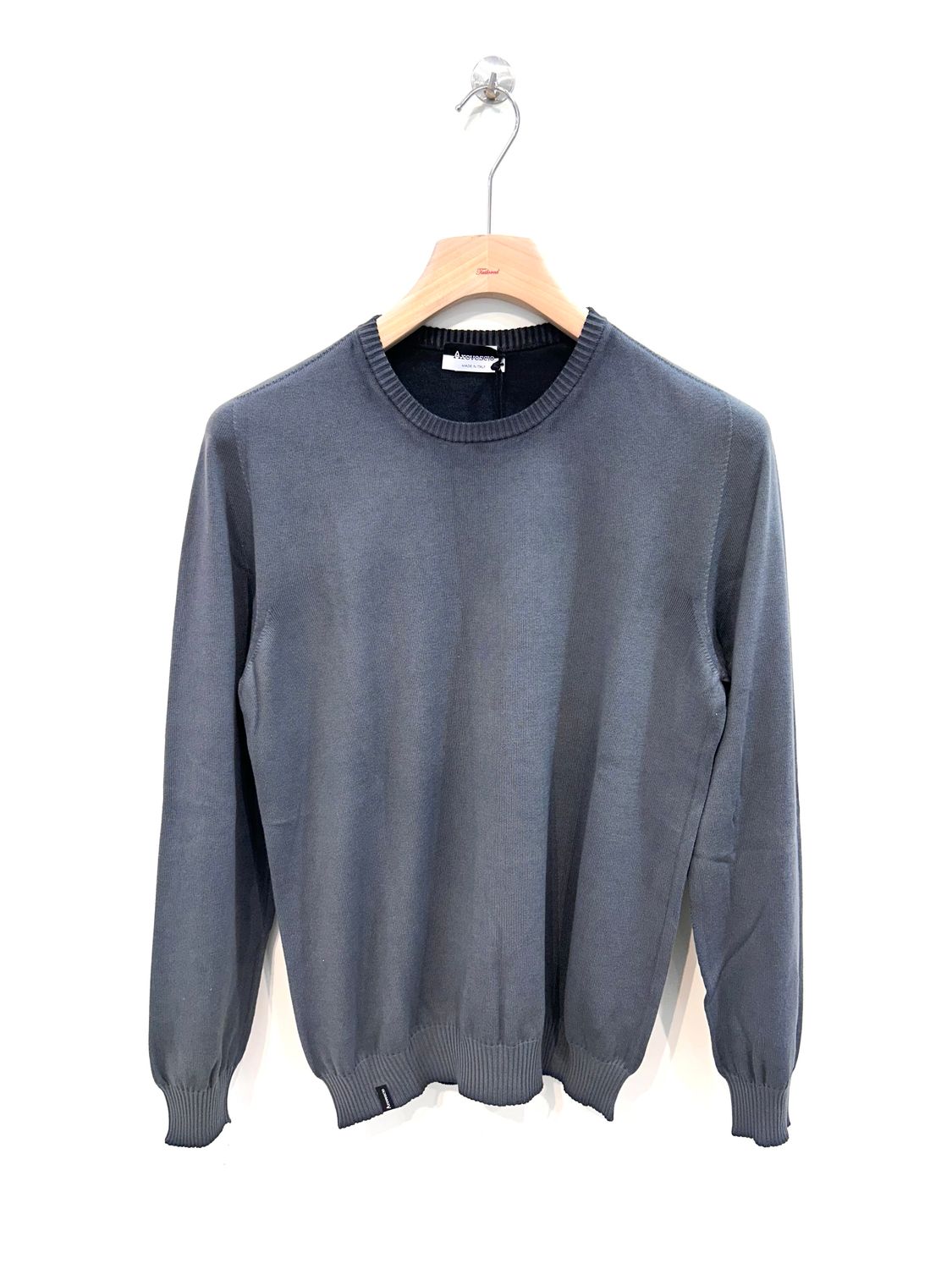 Maglia girocollo in cotone trattamento artigianale aerografo sfumata. Col. Ferro