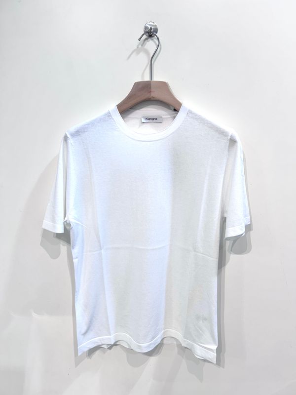 T-shirt calata in crepe di cotone collo rollino. Col. Bianco